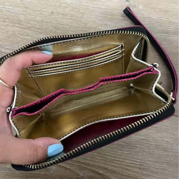 Stella & Dot Snakeskin Zipped Wallet - Picture 3 of 3